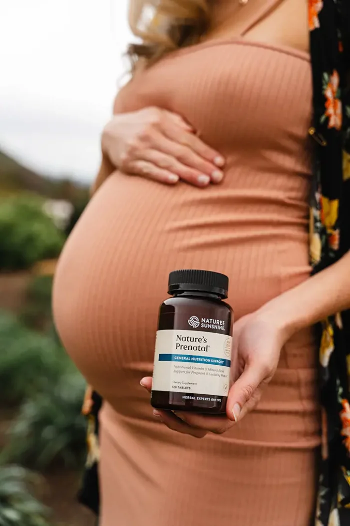 3242_NaturesPrenatal_Life2-724 Nature's Prenatal® - Image 2